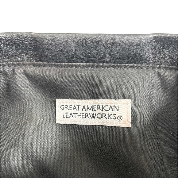 Great American Leatherworks Clutch - Picture 5 of 11